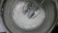 自制烫面戚风做法图解10)
