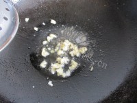 美味的番茄大虾做法图解3)