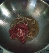美味的虎皮蛋肉片炒花菜做法图解8)
