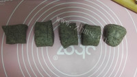 清甜爽嫩绿豆夹层发糕做法图解3)