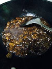 家常菜土豆烧牛肉做法图解3)