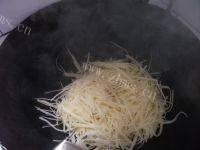 诱人的酸辣土豆丝做法图解7)