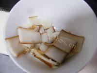 「DIY美食」蒜苔炒腊肉做法图解1)