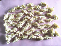 诱人的鲜虾云吞做法图解5)