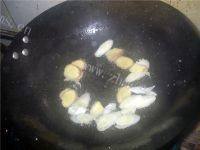 绿色食物油焖大虾做法图解5)