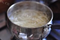 香甜可口的担担面做法图解6)