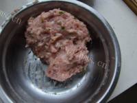 美味的鲫鱼塞肉做法图解2)