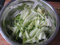 家常菜芹菜豆腐干做法图解4)