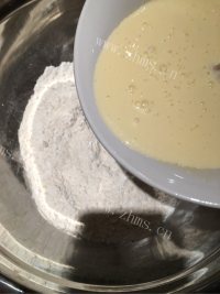 自制蓝莓马芬做法图解13)
