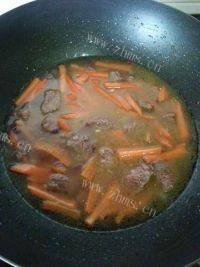 妈妈做的牛肉抓饭做法图解11)