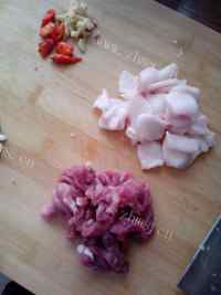 家常菜干煸芸豆丝做法图解3)
