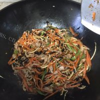 香气浓郁的鱼香肉丝做法图解10)