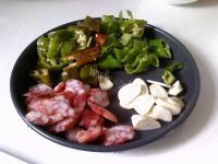 家常菜青椒炒腊肠做法图解2)