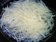 酸辣土豆丝做法图解2)