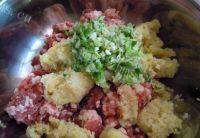 家常猪肉白菜饺子做法图解5)