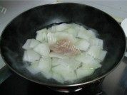 营养的虾仁冬瓜汤做法图解5)
