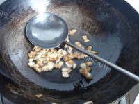 美味番茄焖米粉做法图解3)