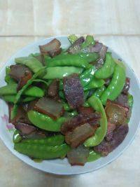 家常菜荷兰豆炒腊味