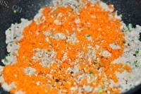 自制糯米烧麦做法图解4)