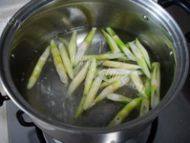 野生笋肉丸汤做法图解3)