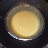 自制瓜子奶黄馅冰皮月饼做法图解14)