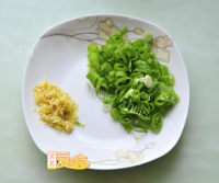 家常槐树花烫面包子做法图解2)