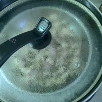美味的梅菜蒸猪肉做法图解6)