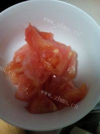 美味的西红柿豆腐汤做法图解2)