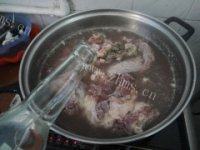 「美味可口」萝卜牛腩做法图解3)