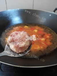 美味的番茄肉丸汤做法图解7)