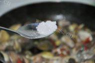 美味的辣味花蛤做法图解6)