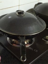 家常菜炒四季豆做法图解4)