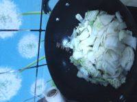 常吃不腻的白菜炖豆腐的做法图解六