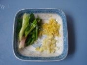 白菜梗炒肉做法图解3)