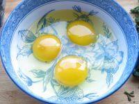 家有大厨之香椿炒鸡蛋的做法图解二