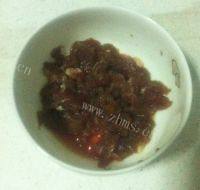 简单的皮蛋瘦肉粥做法图解4)