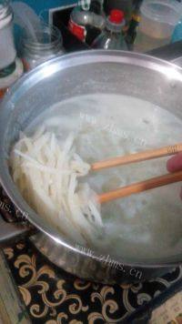 家常菜凉拌土豆丝做法图解3)