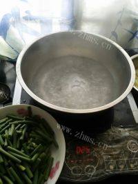 家常菜肉丝蒜苗做法图解10)