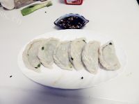 色泽鲜亮的韭菜鸡蛋水饺做法图解13)