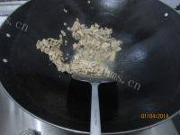 家常菜瘦肉炒荷兰豆做法图解5)
