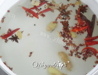 下酒菜煮毛豆做法图解2)