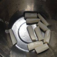 自己做的山药排骨汤做法图解2)