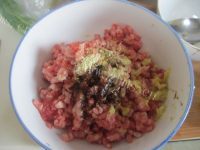 自制苏式鲜肉月饼做法图解4)