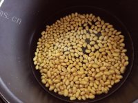 猪蹄黄豆黄芪汤做法图解2)