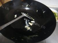 简单易做的黄瓜炒鸡蛋做法图解5)
