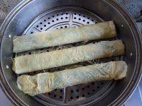 腐皮菠菜肉卷做法图解13)