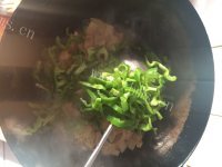 好吃的尖椒干豆腐做法图解6)