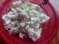 家常菜素炒花菜做法图解2)