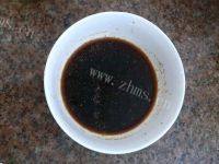 「DIY美食」豆干芹菜焖咸鱼做法图解4)