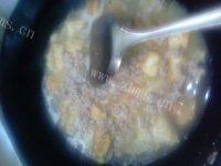 家常菜鸡蛋煎豆腐做法图解9)